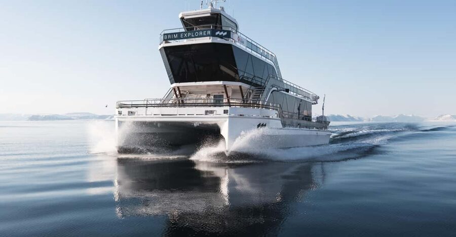 Bodø: Northern Lights Cruise - The guide adds meaning to the waiting