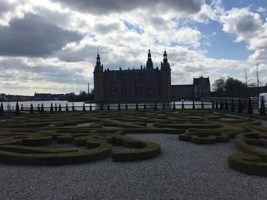 Castles: Kronborg (Hamlet) & Frederiksborg - Walking, clothing, and access