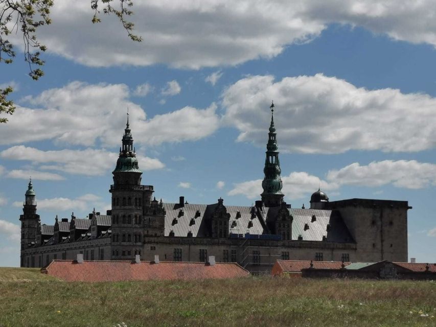 Castles: Kronborg (Hamlet) & Frederiksborg - Who will enjoy this castle day most?
