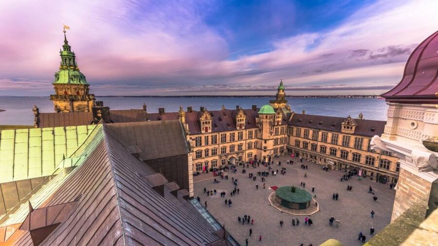 Castles of Kronborg and Frederiksborg from Copenhagen by Car - Timing, food, and what to wear