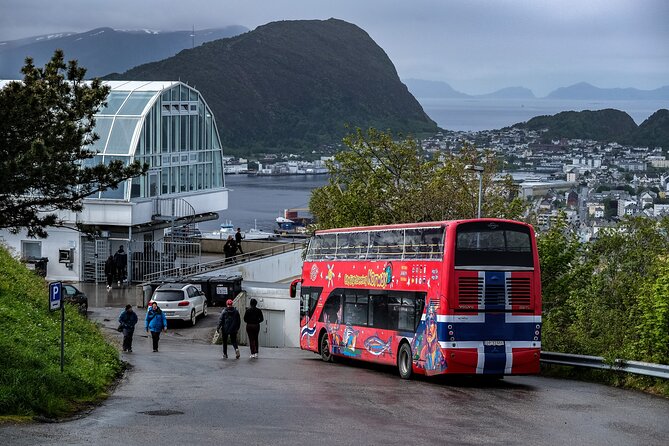 City Sightseeing Alesund Hop-On Hop-Off Bus Tour - Stops 5 and 6: the center and Alesund’s Art Nouveau streets
