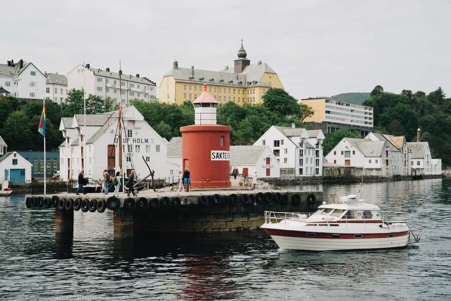 City walk in Ålesund: Art Nouveau, sea views, and insider tips - Museum park views and the city from above