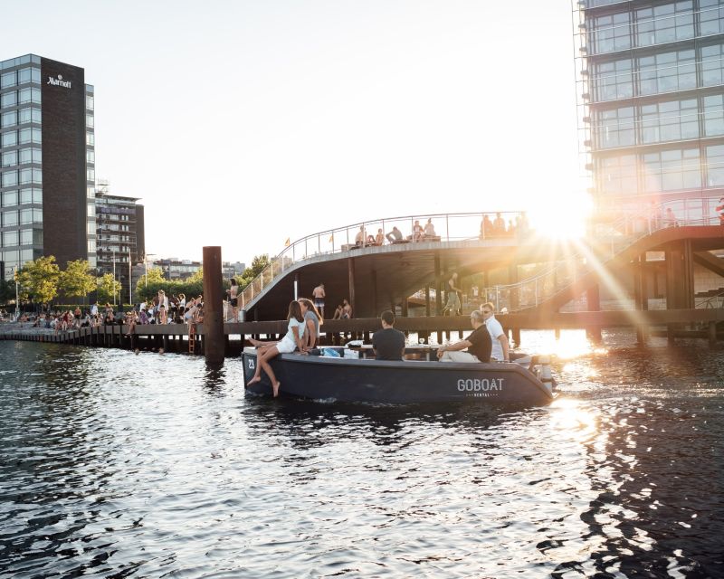 Copenhagen: 1, 2 or 3-Hour Boat Rental (No License Required) - Why Copenhagen Harbour works so well by boat