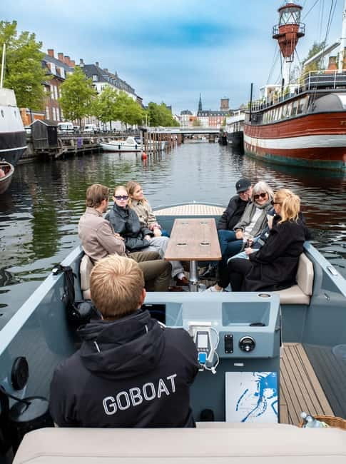 Copenhagen: 1 or 2-Hour Canal Tour in Silent Electric Boats - Nyhavn from the water