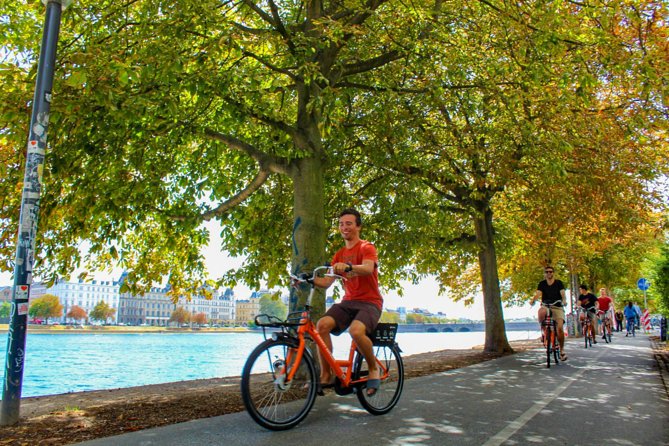 Copenhagen 2-hour City Highlights Bike Tour - Guides, stories, and the value of good instruction