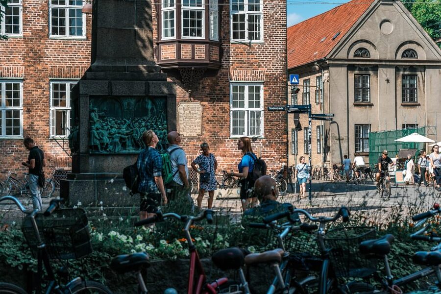 Copenhagen: 2-hour Old Town Private Walking Tour - A botanical garden reference along the way