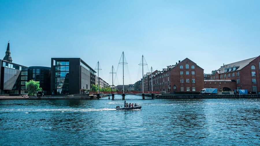 Copenhagen: 3-hour Private Guided Bike Tour - Coffee and a little hygge at a local café