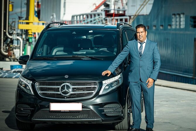 Copenhagen Airport Transfer Service | English Speaking Driver - English-speaking service and driver assistance
