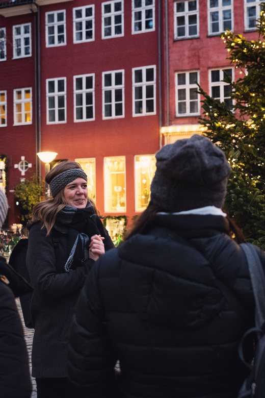 Copenhagen: Christmas Walking Tour with Treats and Drinks - Æbleskiver, gingerbread, and a warm glass of gløgg