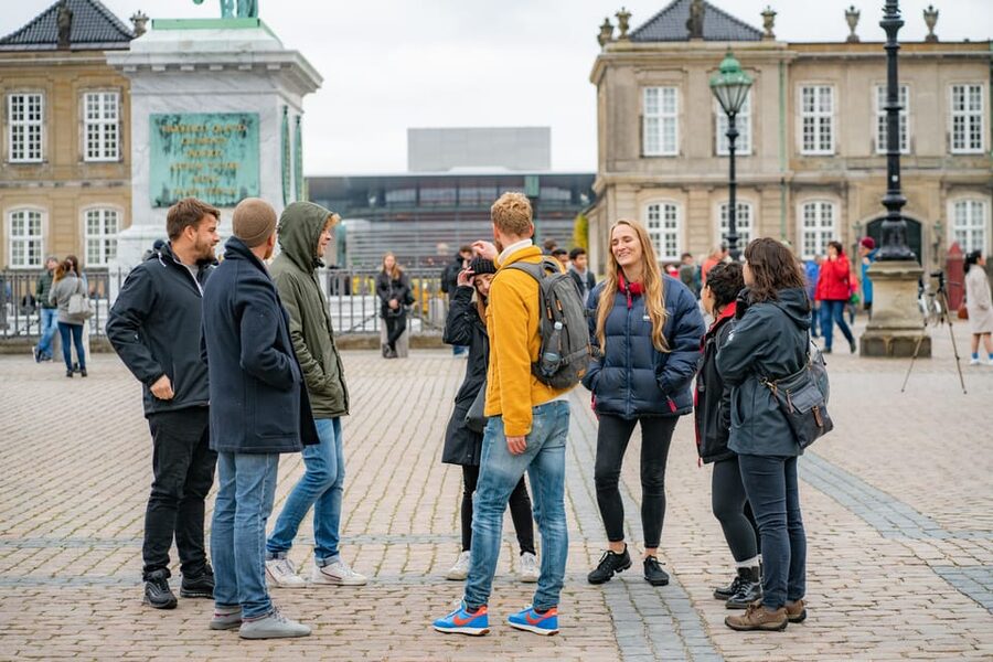 Copenhagen: Group Walking Tour - City Highlights - 2 Hours - Absalon, Christiansborg, and the center of power