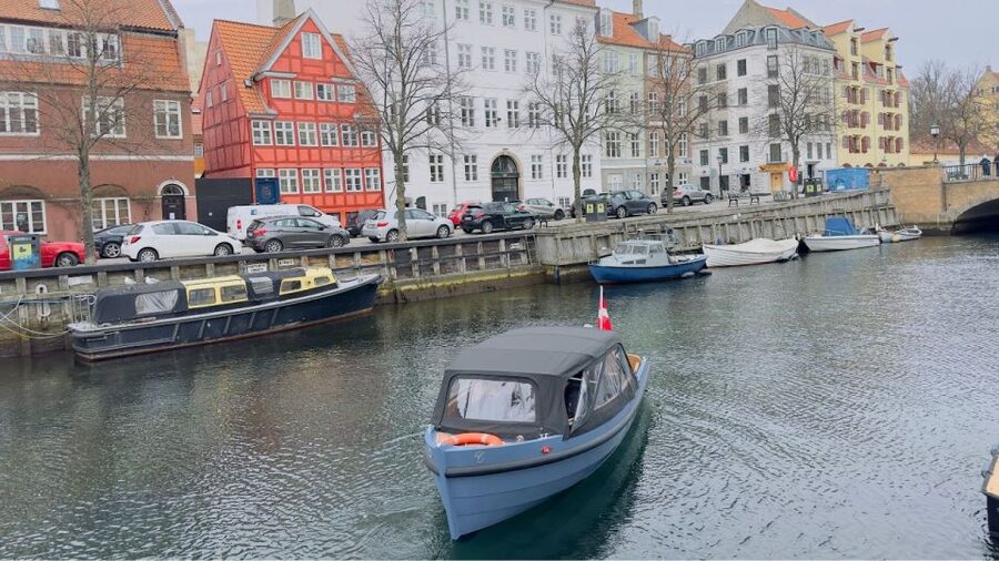 Copenhagen: Guided Canal Tour by Electric Boat - Cold weather, heated seats, and the reality of rain