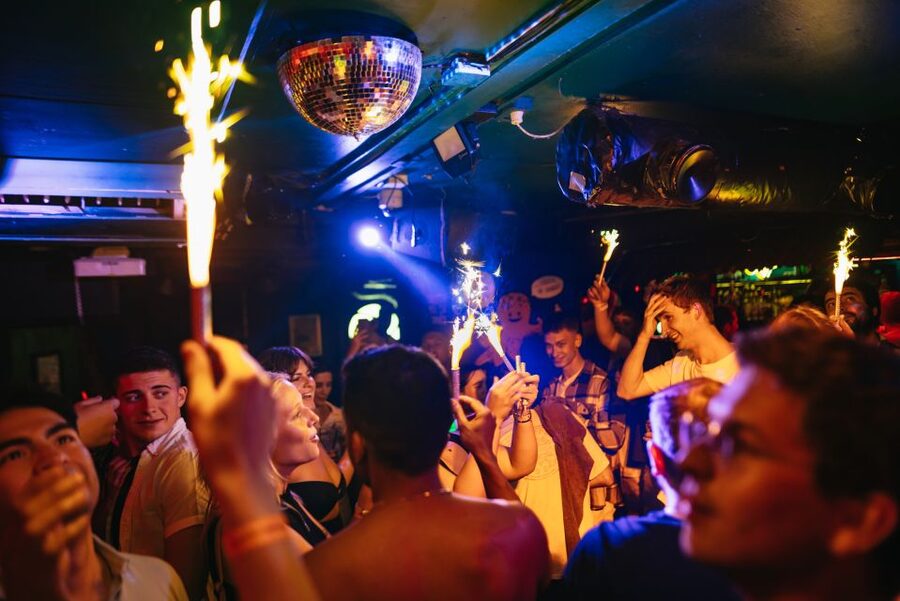 Copenhagen: Guided Party Pub Crawl with 4 Shots and 1 Drink - Practical advice for a smoother night