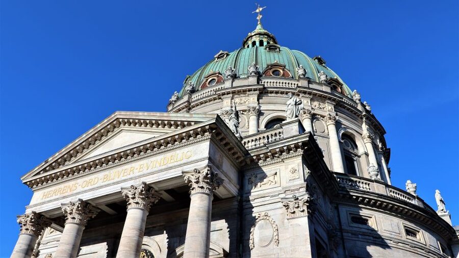 Copenhagen: Guided Walking Tour in French - The Playhouse and Copenhagen’s modern side