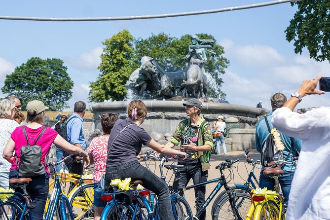 Copenhagen Highlights 3 Hour Bike Tour with local Guide - Why a bicycle is the right way to see central Copenhagen