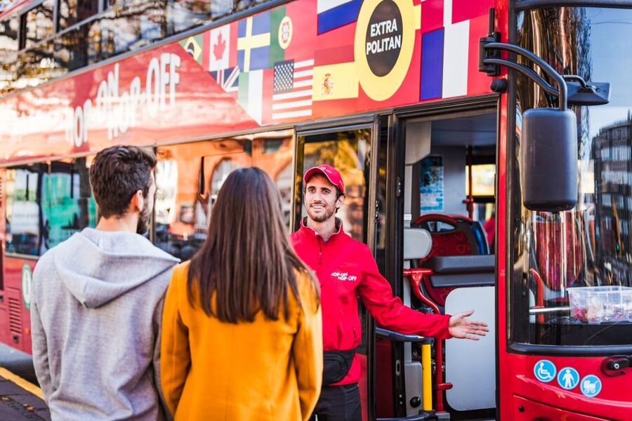 Copenhagen: Hop-On Hop-Off Bus Tour with Boat Tour Option - Christianshavn and Christiansborg Palace