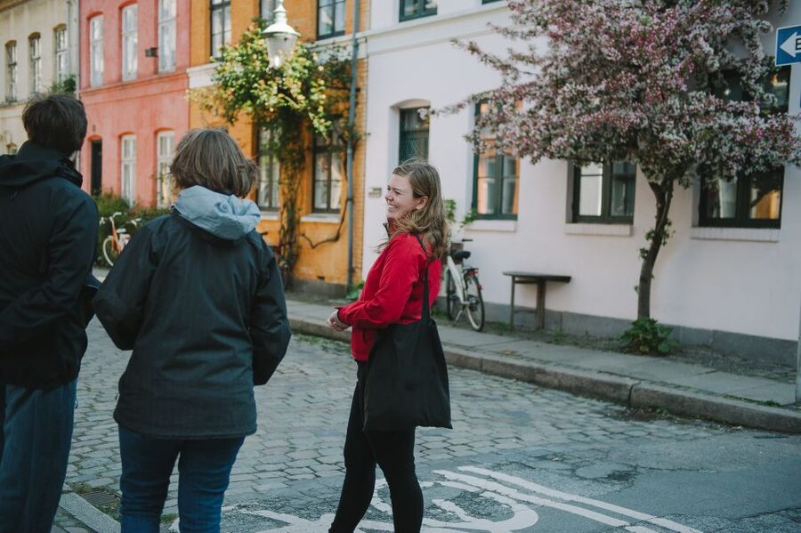 Copenhagen: Hygge and Happiness Culture Walking Tour - Danish pastries, flødeboller, and chocolate