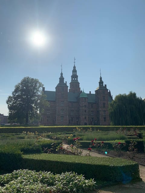 Copenhagen: King's Garden Outdoor Escape Room Game - Solving the missing crown jewels in Kings Garden
