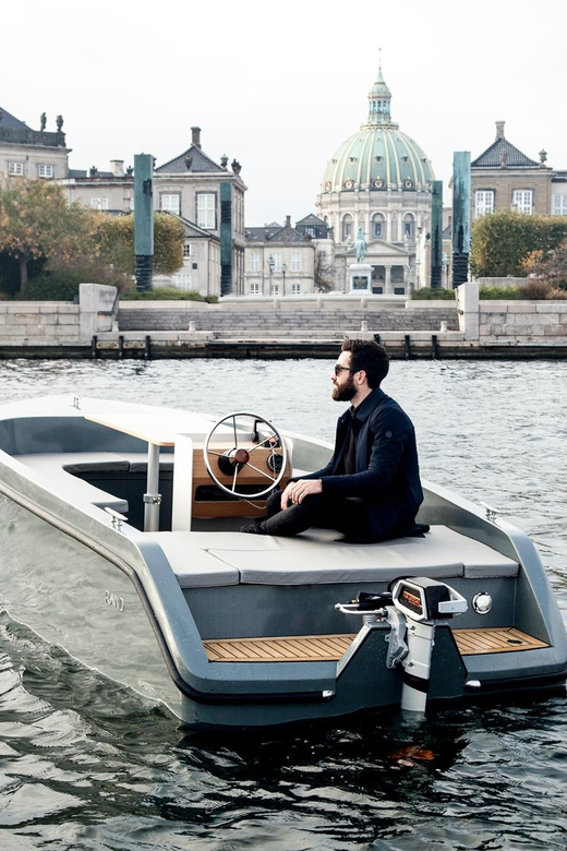 Copenhagen: Private Boat Tour with Captain (Lite) - Sunset cruises and the captain’s role