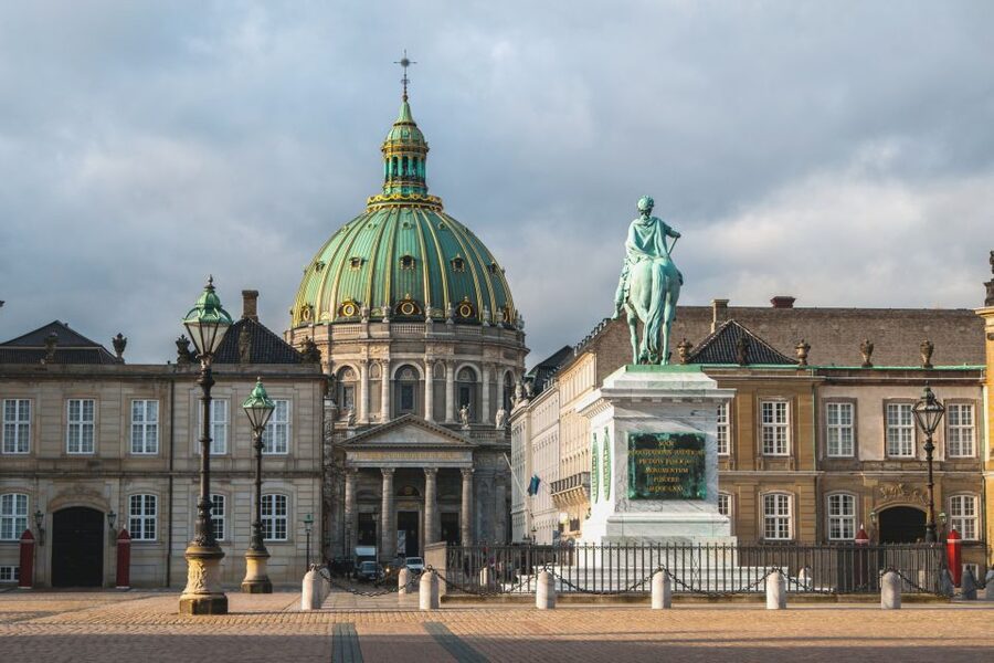Copenhagen: Private Full-Day City Tour with Lunch Option - Choosing between the standard and Full Options