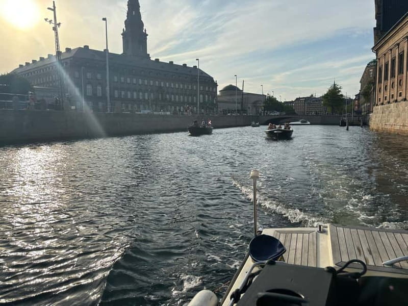 Copenhagen: Private Guided Boat Tour with City Highlights - Meeting point and what to bring