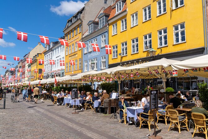 Copenhagen Royal Conspiracy Exploration Game and Tour - Toldbodgade and the art of reading the clue