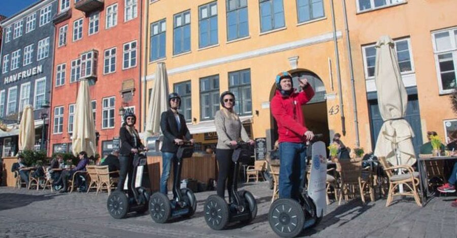 Copenhagen: Segway Tour with live guide - 1-Hour - Christiansborg Palace and the Absalon Statue