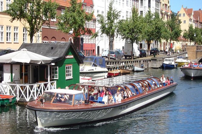 Copenhagen Sightseeing Classic Canal Tour With Live Guide - Why seeing Copenhagen from the water works