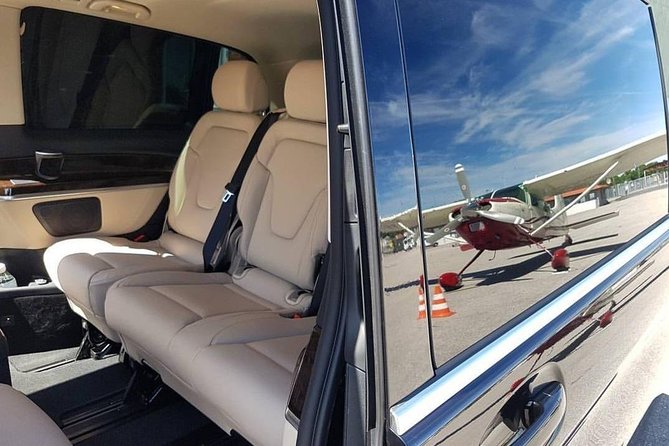Cruise port VIP Transfer: Cruise port to Stockholm city center 1-6 Passangers - Leaving the cruise port without the taxi scramble