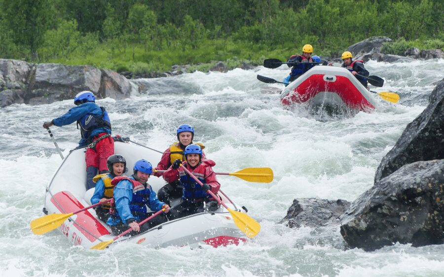 Dagali/Geilo: White Water Rafting Adventure - level 2 - The 15-minute ride to the river