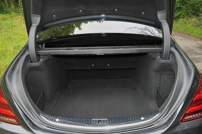 Departure by Luxury Vehicule Copenhagen to Copenhagen airport CPH - The short drive to Copenhagen Airport CPH