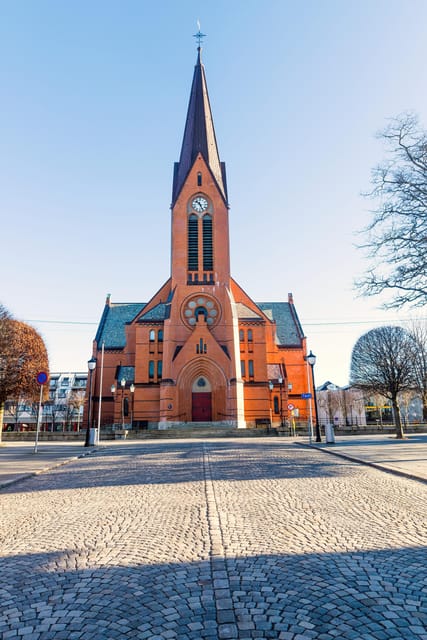 Discover Haugesund and visit a local mountain farmer - Who will enjoy this tour most?