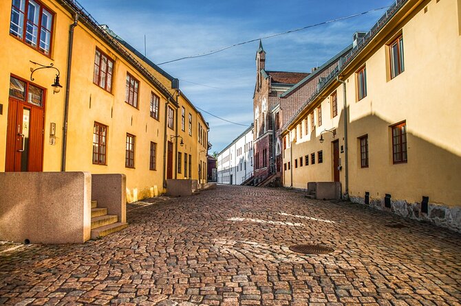 Discover Oslo: Self Guided Audio Tour - City Hall and Oslo’s public art
