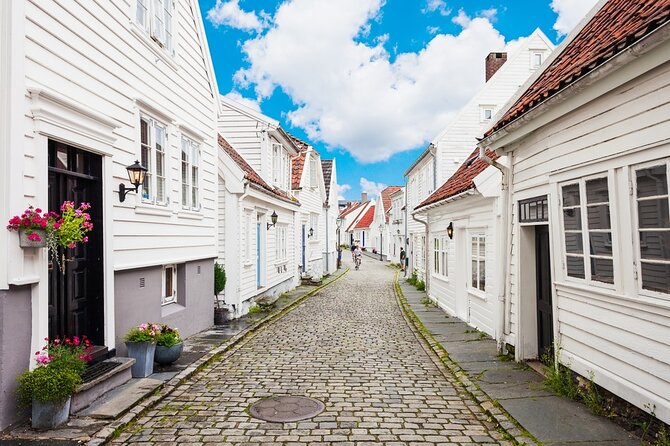 Discover Sensational Stavanger: Self-Guided Audio Tour - Stavanger Cathedral and a very old city center