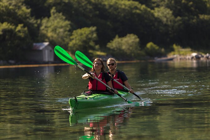 Double Kayak Rental in Geiranger (Excursions.no) - Paddling out from Geirangervegen 10