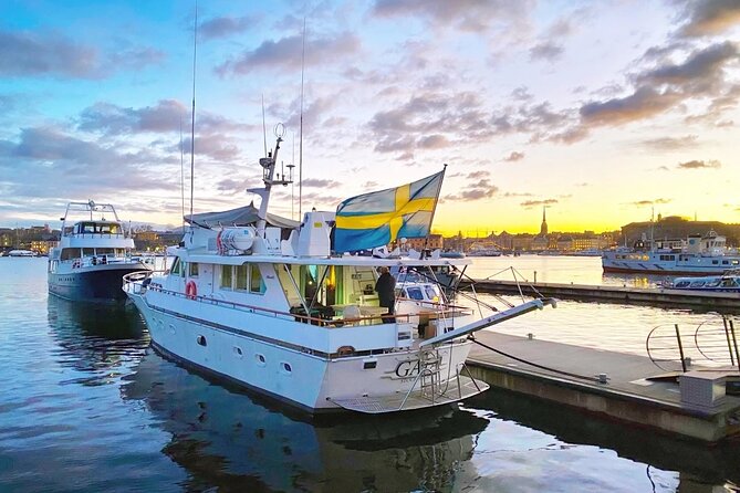 Exclusive Yacht Tour of Stockholm: sunset, dinner, lunch, cruise - Gröna Lund and Djurgården from the harbor
