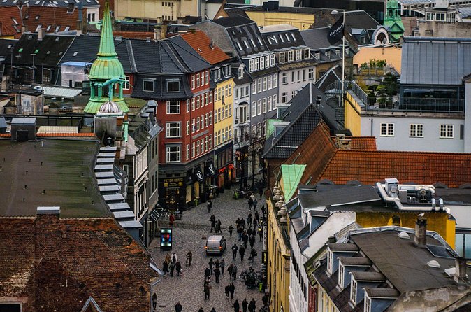 Explore Copenhagen in 60 minutes with a Local - Who should book this walk?