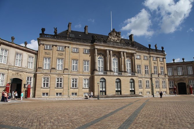 Explore Copenhagen: Self-Guided Audio Tour - Watch the palace change at Amalienborg