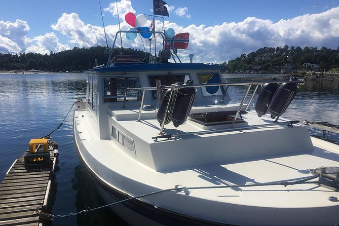 Fishing in Oslo Fjord - Cooking Your Catch in the Small Cabin