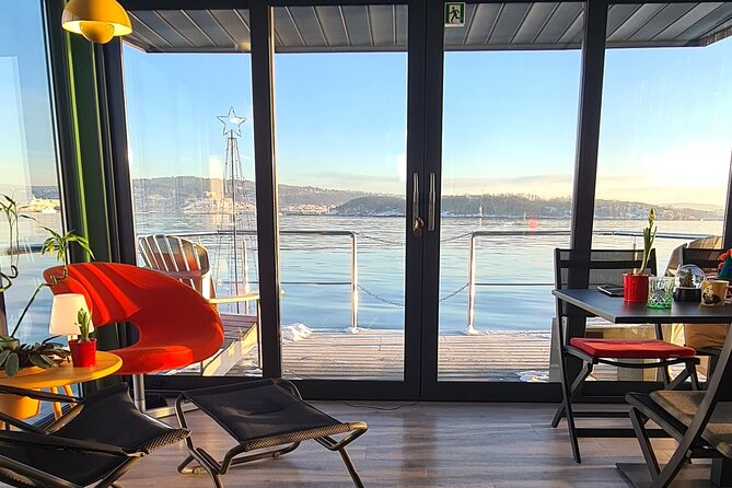 Fjord Houseboat Cruise in Oslo. 100 % electric. BYO - Leaving from Kongen Marina