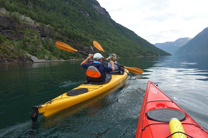 Fjord paddle in Hellesylt - Half Day Kayaking Tour - Who should book this Hellesylt paddle