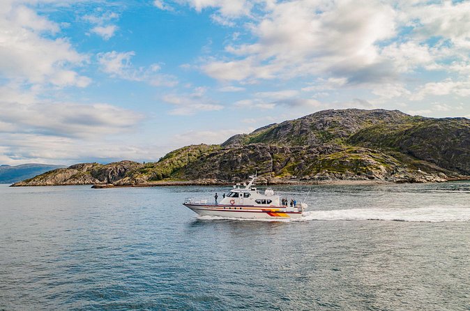Fjord Safari in the Altafjord - What the price gives you
