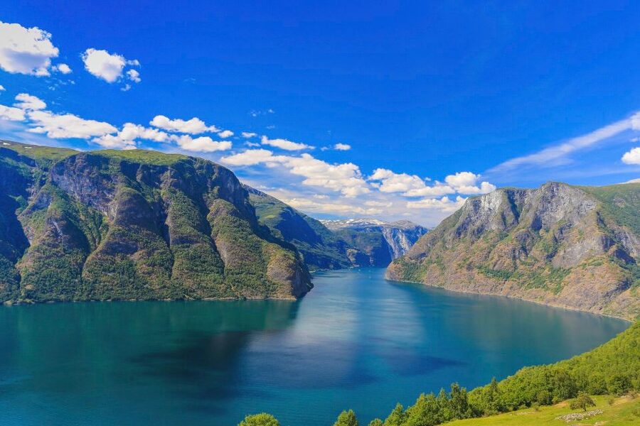 Flåm: Borgund Stave Church, Lærdal, and Stegastein Tour - Is $146 a fair price?