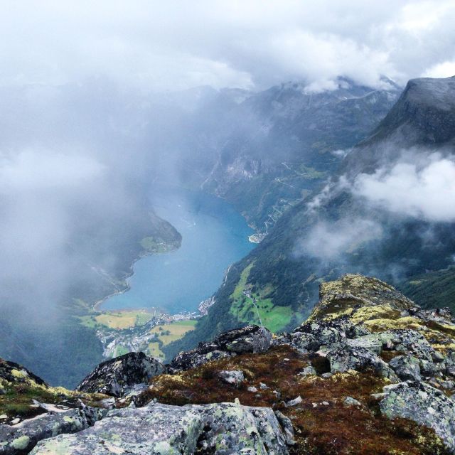 From Ålesund: Round Trip Fjord Cruise to Geirangerfjord - Weather, crowds, and the small details that matter