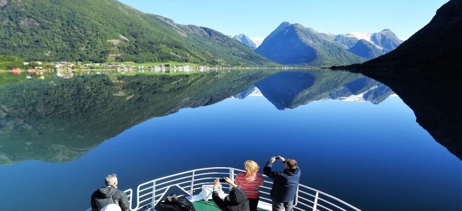From Balestrand: Fjord Cruise to Fjærland- Round trip - The 12:10 departure from Balestrand