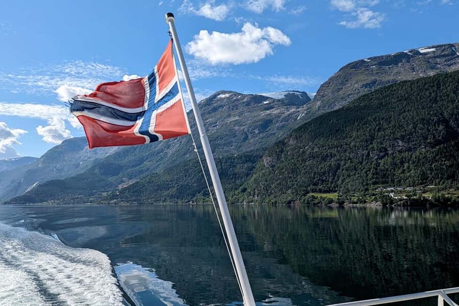 From Geiranger: Geiranger Fjord Tour with Stop in Hellesylt - Ninety minutes in Hellesylt