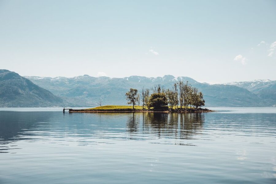 From Norheimsund: Hardangerfjord & Fyksesund RIB Fjord Tour - Price, transport, and time value