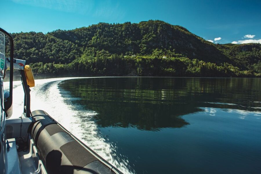 From Norheimsund: Hardangerfjord & Fyksesund RIB Fjord Tour - From Norheimsund to the mouth of Fyksesund