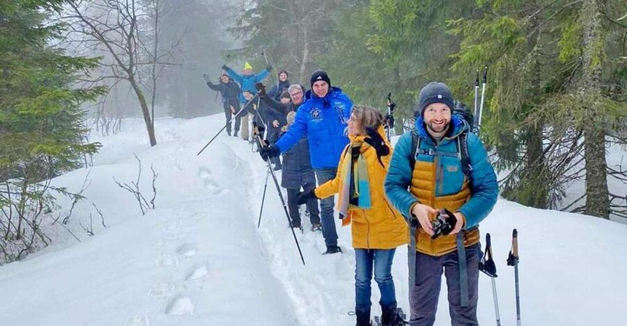 From Oslo: Oslomarka Forest Guided Snowshoeing Tour - A quiet walk through Oslomarka Forest