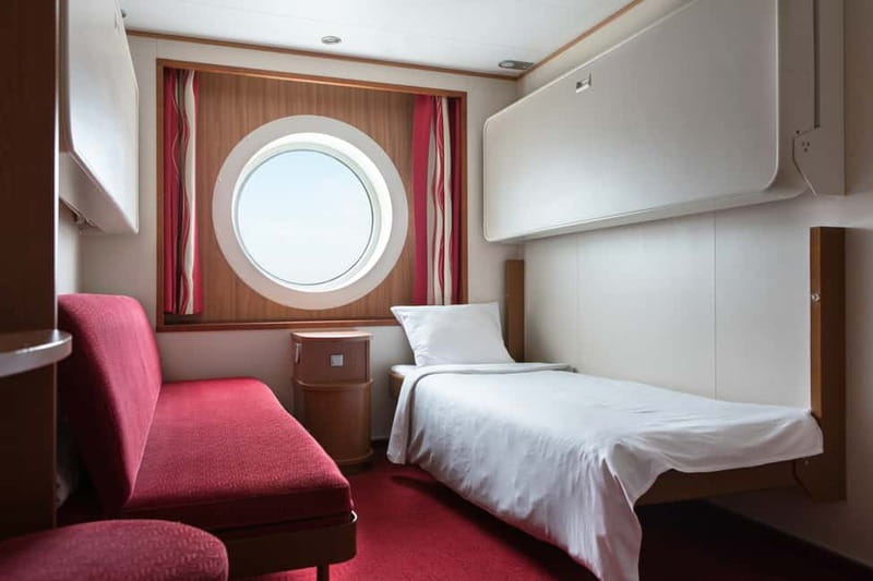 From Stockholm: 3-Day Return Cruise to Tallinn & Breakfast - Day 1: Leave Stockholm through the archipelago