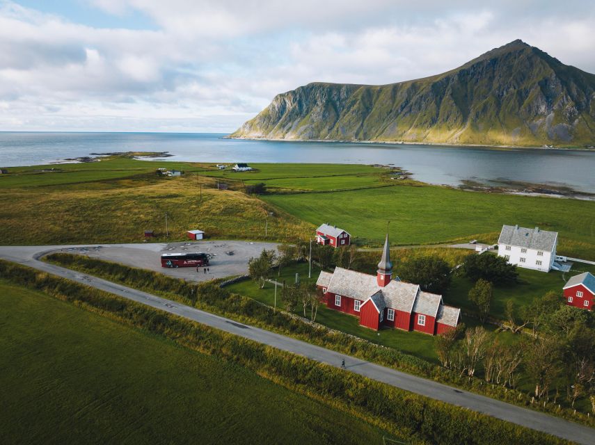 From Svolvær: Best of Lofoten Tour in One Day - Reine: Lofoten’s most photographed village